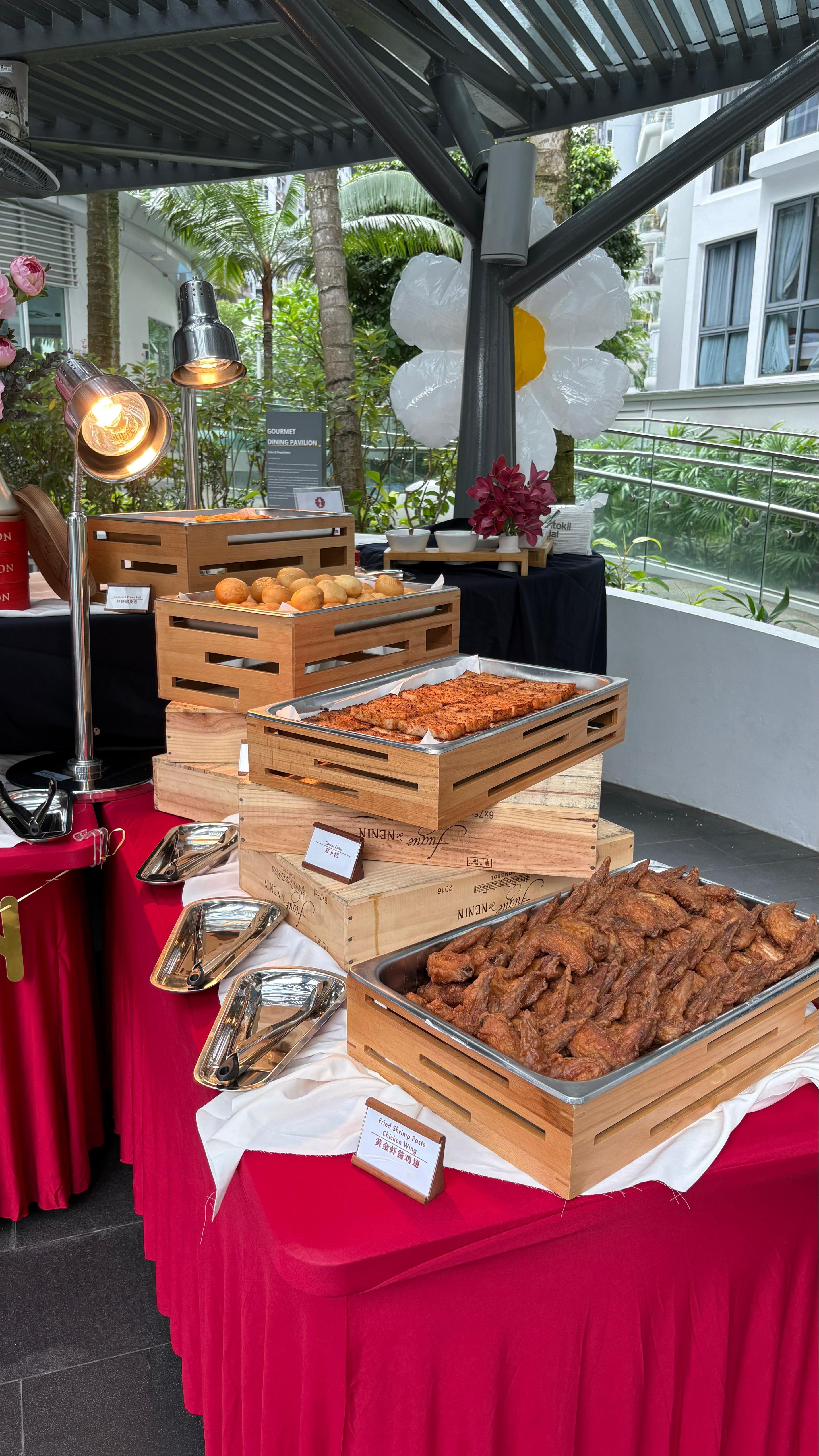 Breakfast catering Singapore — dim sum spread for return-to-office mornings by Swee Choon